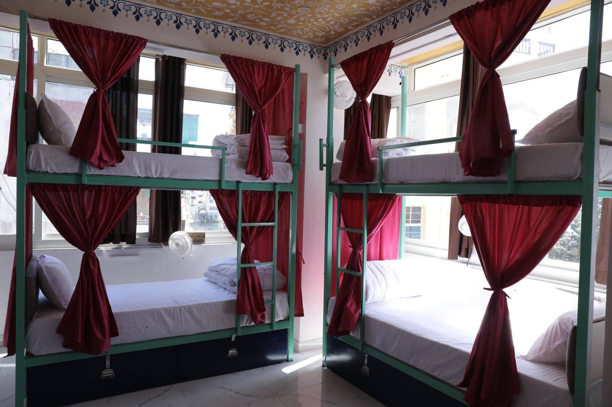 Hostel Funky Bunky أُودايبور المظهر الخارجي الصورة