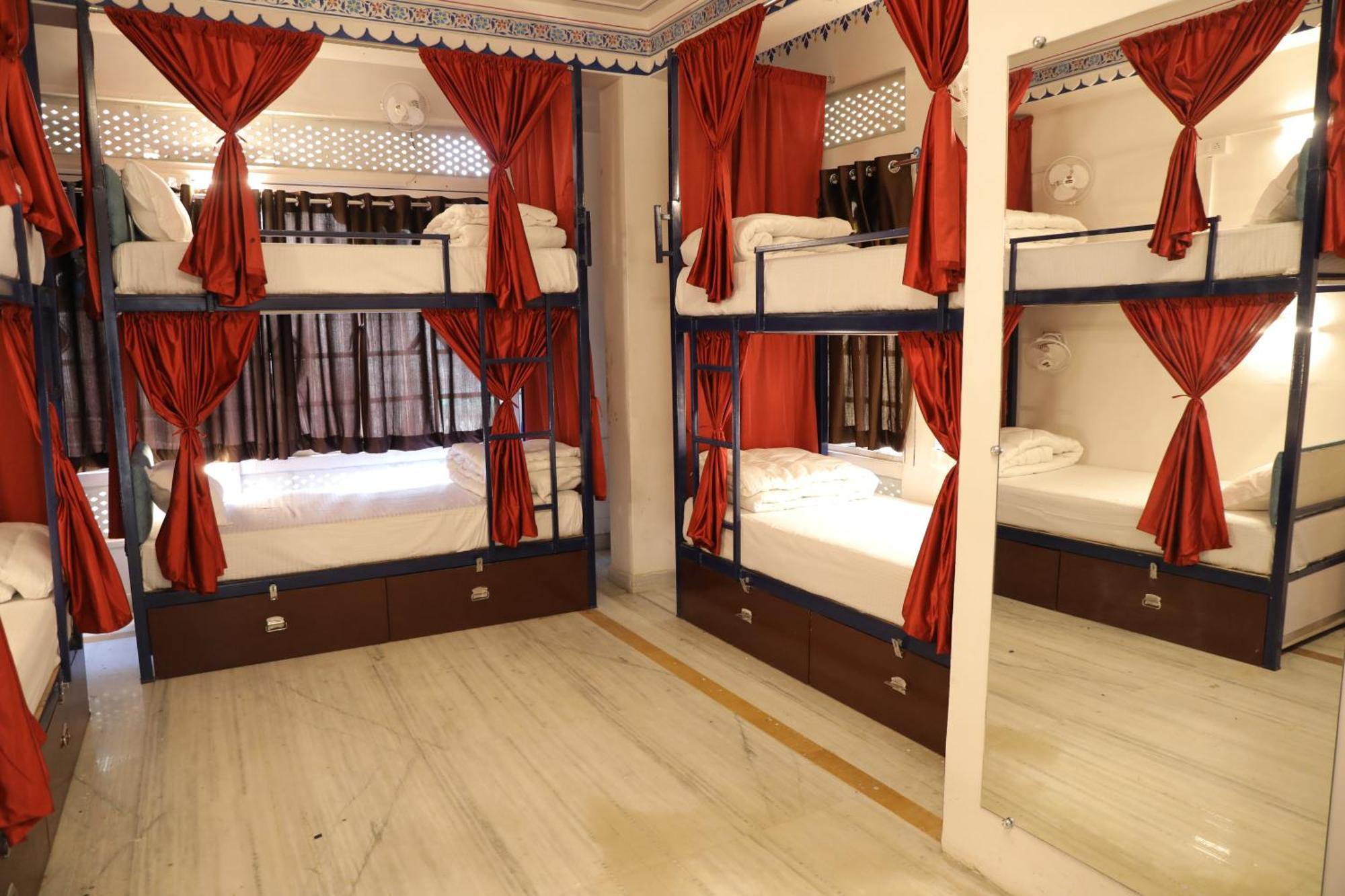 Hostel Funky Bunky أُودايبور المظهر الخارجي الصورة