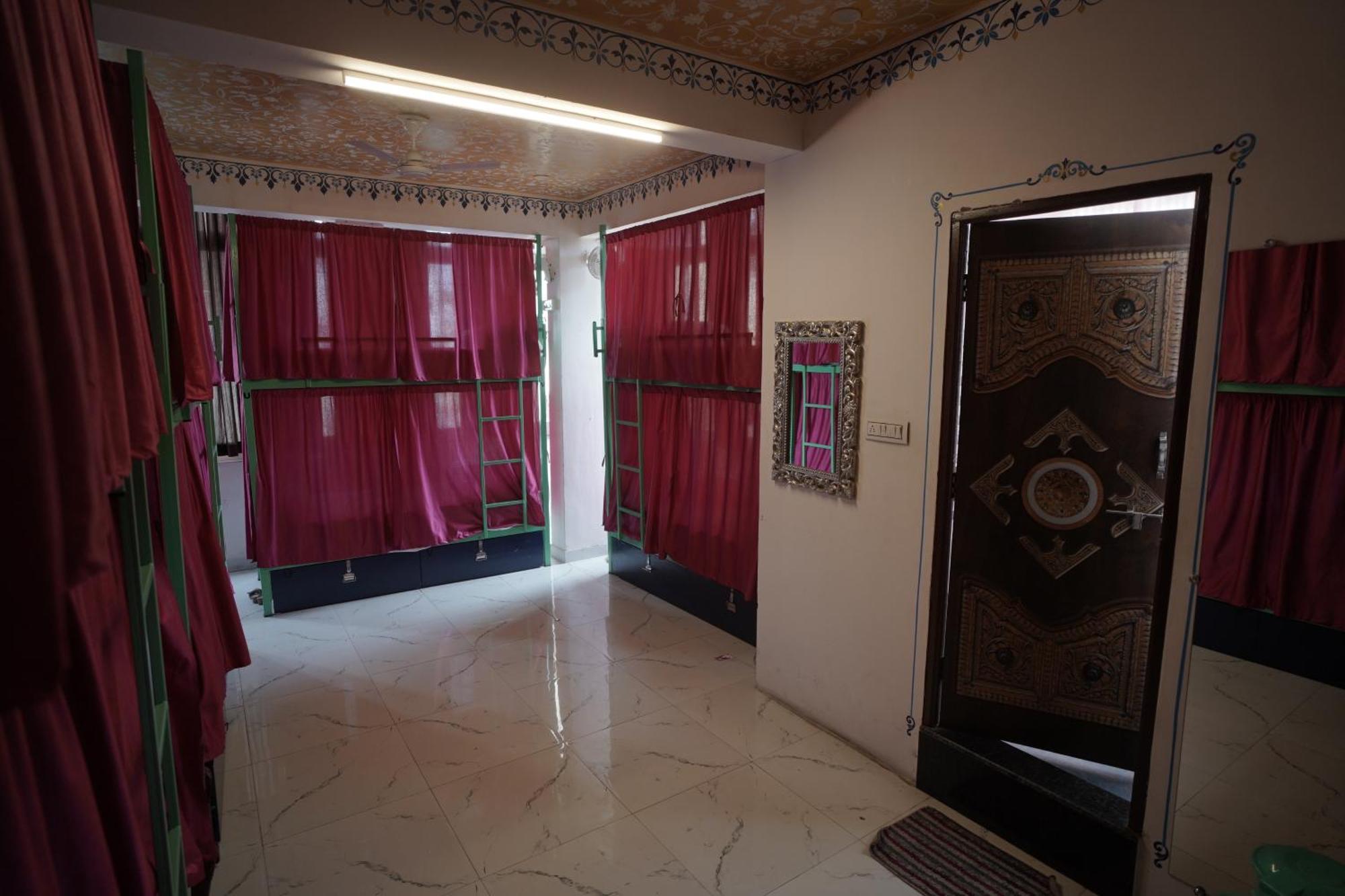 Hostel Funky Bunky أُودايبور المظهر الخارجي الصورة
