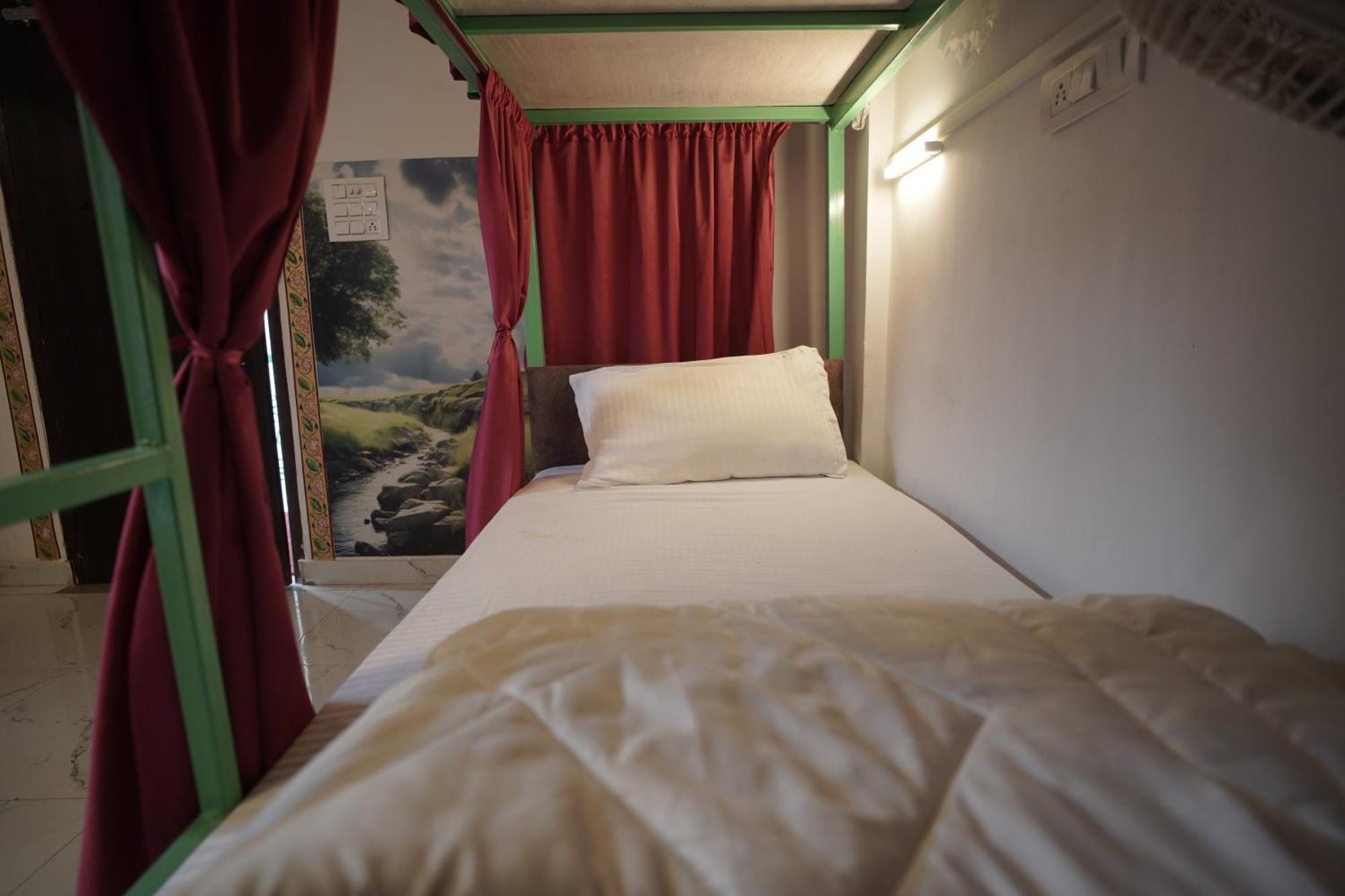 Hostel Funky Bunky أُودايبور المظهر الخارجي الصورة